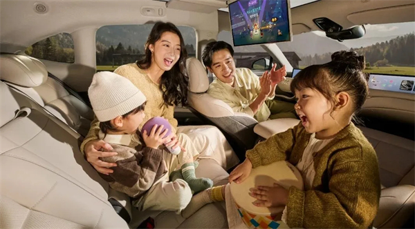 升舱不加价！“满配SUV”全新智己LS6剧院版上市，权益价21.99万~28.29万元